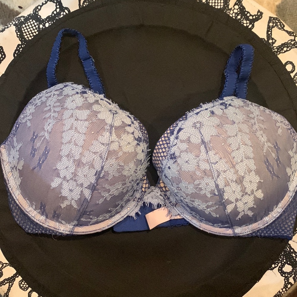 Victoria secret dream angel push up padded bra size 36D
